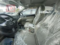 نيسان سيلفي